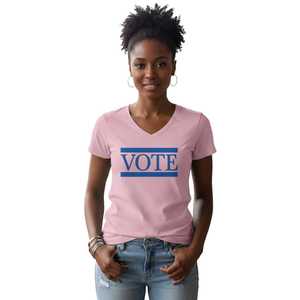 T-shirt graphique col en V pour femme, rose et bleu, avec message politique, imprimé sur mesure, décontracté, en mélange de coton - Product Image 2