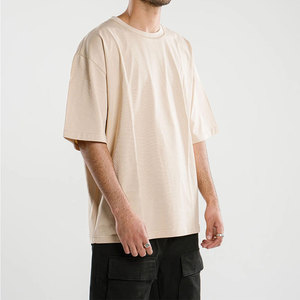 T-shirt Streetwear Homme Oversize Personnalisé avec Logo 100% Coton Respirant Coupe Boxy Fournisseur en Gros OEM ODM - Product Image 5