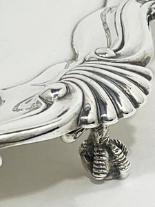 Assiette de Présentation Ronde en Acier Inoxydable Finition Nacrée Écologique Non Toxique – Vaisselle Élégante pour Mariages et Banquets - Product Image 3