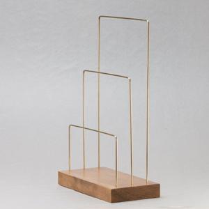 Ensemble de présentoirs élégants pour bijoux avec bras suspendus, support pour boucles d'oreilles et colliers, base compacte, style moderne et minimaliste pour coiffeuse - Product Image 6