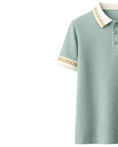 เสื้อโปโลผู้ชายสีเขียวเซจแบบสั่งทำพิเศษ ผ้าคอตตอนผสม สวมใส่สบาย แขนสั้น เหมาะสำหรับฤดูร้อน ดีไซน์คอเสื้อและปลายแขนเสื้อแบบกรีกคีย์ - Product Image 3