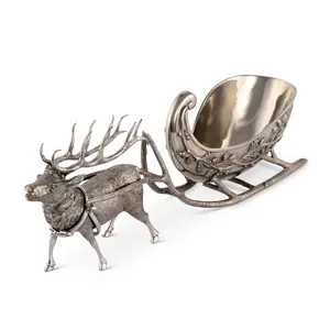 Bol en métal fait main, élégant et moderne, pour la décoration de la table basse du salon, avec décor en porcelaine renne et traîneau en métal - Product Image 4