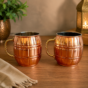 Ensemble de 2 tasses en cuivre pur avec poignée, mugs Moscow Mule pour bar à domicile, mugs à cocktails, mugs aux bienfaits ayurvédiques pour la santé - Product Image 1