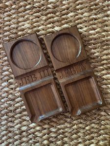 Cendrier élégant en bois, porte-cigares artisanal, plateau carré classique pour fumeurs, décoration de salon, durable et de qualité supérieure - Product Image 1
