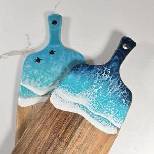 Tabla de Cortar Premium Hecha a Mano de Madera y Resina con Diseño de Vetas Naturales para Preparación de Alimentos en la Cocina, Servicio y Venta al por Mayor - Product Image 3