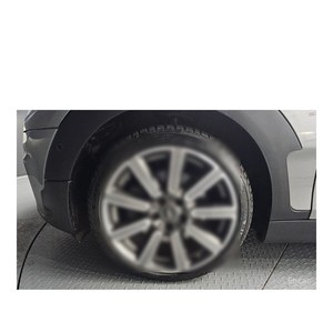 Mini Clubman 2021/1 Modelo Base con Asientos de Cuero, Cámara Trasera, Volante a la Izquierda, 54,204 km, Estándar de Emisiones Euro V - Product Image 5