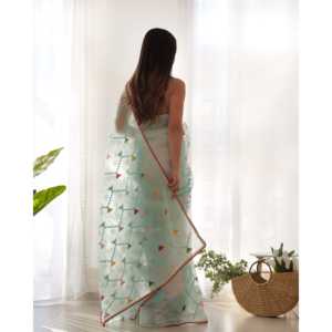 Sari de diseñador con bordado de hilo y secuencia Colección de vestidos elegantes - Product Image 2