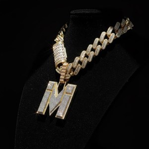 Colgante Personalizado con Letra M de Diamante Moissanita Redondo Helado, Plata 925, para Joyería Fina Hip Hop, Colgantes y Dijes Unisex - Product Image 6