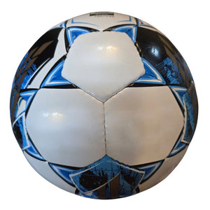 Ballon de football thermocollé sans couture en PU taille 5 – Ballon de sport avancé pour matchs et entraînements – Vente en gros OEM - Product Image 4