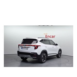 Kia Seltos 1.6 Turbo 2WD Essence SUV 2023 avec Boîte Automatique, Émissions Euro V, Sièges en Cuir, Caméra Arrière, 46 634 km - Product Image 2