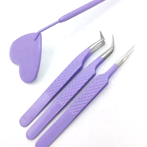 Pinzas para Pestañas DANTRIC IMPLANTS de Acero Inoxidable Morado con Punta Lisa, Mango en Forma de Corazón, Herramientas de Precisión para Aplicación de Cejas - Product Image 1