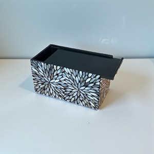 Luxury Black And White Floral Inlay Mother of Pearl Tissue Holder Ideal for Guest Room Welcome Setup and Hotel Suite Decor - Product Image 2