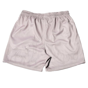 Shorts de basketball personnalisés avec logo brodé par sublimation, design flamme, taille mi-haute, longueur genou 5 pouces, respirants en maille pour hommes - Product Image 2