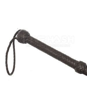 Látigo de Cuero Premium Hecho a Mano, Cuero Genuino Duradero, Mango Resistente, Diseño Flexible, Ideal para Práctica y Uso en Exteriores - Product Image 4