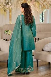 Ensemble Salwar Kameez brodé vert pour femme, avec long manteau, pantalon palazzo et châle, idéal pour les mariages et les fêtes - Product Image 5