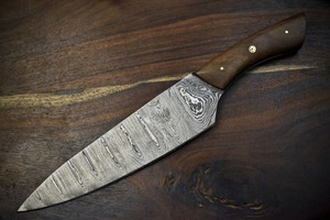 Couteau de chef en acier damas forgé à la main de qualité industrielle supérieure |   Lame à motif torsadé, longueur totale 13 pouces, manche en bois dur - Product Image 5