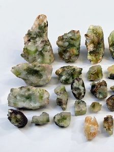 Vente en gros de spécimens minéraux de calcite verte naturelle brute, pierres de guérison, pierres brutes, objets d'art, objets de collection, décoration intérieure - Product Image 3