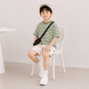 Camiseta Casual Coreana Premium para Niños, 95% Algodón, 5% Elastano, Tejido Transpirable y Cómodo, Manga Corta, Estampado a Rayas - Product Image 1