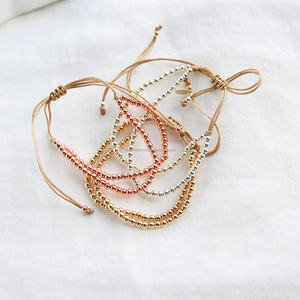 Pulseras de joyería de cuentas de semillas coloridas hechas a mano personalizadas directas de fábrica pulseras de amistad pulseras de dijes de La India - Product Image 1