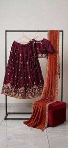 Ensemble de lehenga spécial mariage, lehenga ethnique de style royal, lehenga traditionnel, lehenga richement brodé, tenue ethnique classique - Product Image 4