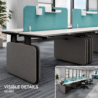 Poste de travail de bureau moderne en bois pour quatre personnes, réglable en hauteur, installation autonome, plateaux blancs, écrans d'intimité Aqua