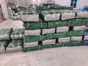 Lona Verde Tejida de Alta Resistencia para Toldos de Exterior, Impermeable, Estilo Liso, 250 g/m², 72 de Ancho - Product Image 4