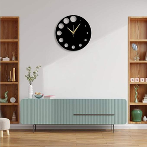 นาฬิกาแขวนผนังโลหะพรีเมียม ตกแต่งบ้านสไตล์โมเดิร์น เงียบไร้เสียงรบกวน เหมาะสำหรับห้องนั่งเล่น ห้องนอน สำนักงาน โรงแรม คาเฟ่ ควอตซ์ งานแต่งงาน - Product Image 3