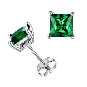 Boucles d'oreilles clous de luxe en pierres précieuses taille princesse, monture griffe argentée, bijoux fins élégants et tendance pour femme, fiançailles, mariage, soirée - Product Image 3