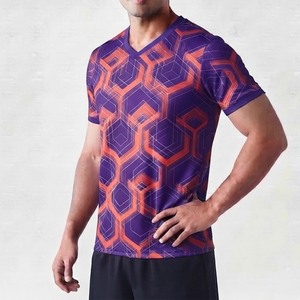 Camiseta ligera de alto rendimiento para hombre, transpirable, personalizada, de ajuste personalizado, estilo urbano. - Product Image 1