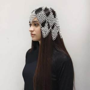 Haut et coiffe en maille d'aluminium : Costume médiéval Renaissance - Product Image 2