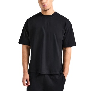 Ensemble deux pièces homme été en coton respirant, t-shirt oversize à épaules tombantes et short, design uni - Product Image 1