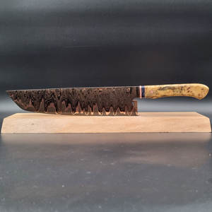 Cuchillo de chef hecho a mano de cobre y acero de Damasco con patrón personalizado, cuchillo de cocina profesional con mango de resina y madera. - Product Image 3