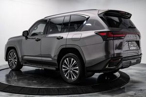 เหมือนใหม่ ปี 2024 Lx-us LX 600 Premium AWD - Product Image 4