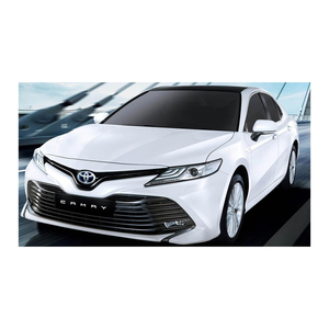 รถยนต์โตโยต้าแคมรี่ที่มีตัวถังและดีไซน์ที่ทนทาน - Product Image 1