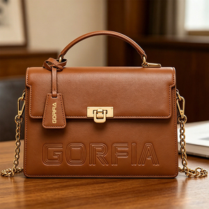 Borsa a Tracolla Strutturata con Manico, Grigio Tortora, con Tracolla a Catena, Chiusura Dorata, Borsa Boxy per Donne - Product Image 1
