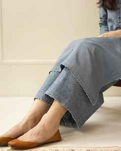 Trajes Shalwar Kameez de Invierno para Mujer en Lino de Alta Calidad con Bordado Fino, Transpirables, Sin Arrugas, para Fiestas Casuales - Product Image 4