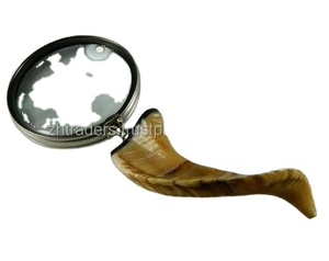 Loupe miroir artisanale écologique avec manche en corne de buffle, design de luxe, personnalisable, objet de collection de musée - Product Image 1