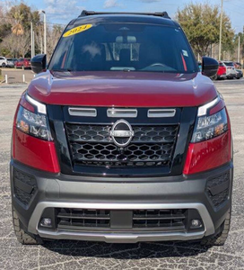 Nissan Pathfinder Rock Creek d'occasion 2024 - Product Image 1