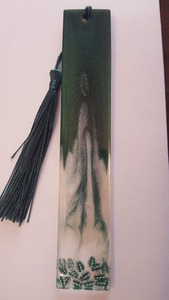 Best Quality Handmade Epoxy Resin <b>Bookmark</b> with Dried Flowers Durable Clear Design for Gift and Reading Use Available For Sale - Product Image 6