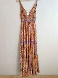 ชุดเดรสยาวผ้าไหมแท้ 100% สำหรับผู้หญิง งานแฮนด์เมด ดีไซน์หรูหรา สไตล์โบฮีเมียน ผลิตจากผ้าธรรมชาติที่ยั่งยืน เหมาะสำหรับใส่ในฤดูร้อน งานแต่งงาน หรือโอกาสพิเศษ - Product Image 5