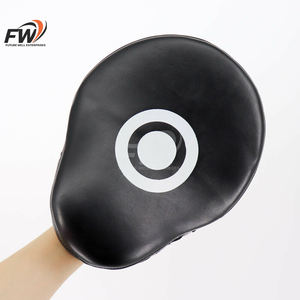 Almohadillas de entrenamiento de boxeo de cuero de alta resistencia y la mejor calidad para artes marciales y guantes de boxeo - Product Image 1