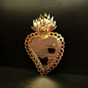 Decoración de pared estilo europeo con forma de ex-votos, Sagrado Corazón dorado en forma de sol, personalizable - Product Image 5