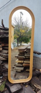 Miroir sur pied en bois au design esthétique en forme d'arche, idéal pour un style de maison épuré, vente en gros depuis l'Inde - Product Image 2