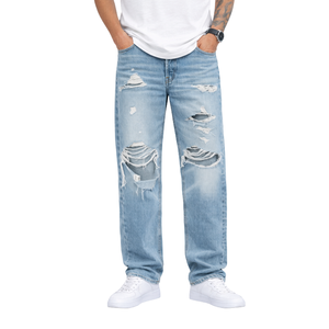 Jean déchiré bleu clair pour homme, coupe droite, en denim de coton premium avec déchirures profondes aux genoux, finition délavée vintage - Product Image 1