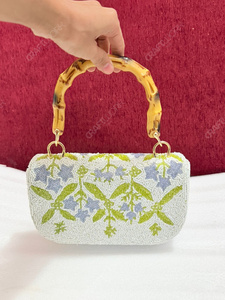 Fabricante de Bolsos de Mano con Cuentas de Marfil, Motivo Floral, Bolsos de Resort, Venta al por Mayor, OEM, Bolsos Artesanales, Exportación, Marca Privada, Suministro a Granel - Product Image 5
