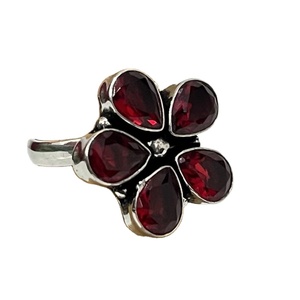 ARTS JEWELS Anillo de Moda Bohemio Chapado en Plata Oxidada con Perla de Laboratorio Engastada en Garra para Mujer, Uso Diario y Nupcial - Product Image 1