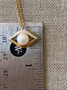 Collier élégant en or massif 18 carats avec pendentif en forme d'œil et accents de diamants de laboratoire pour femme, bijoux fins, OEM/vente en gros - Product Image 6