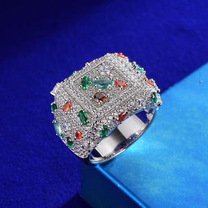 Bague de déclaration carrée de luxe en argent sterling 925 avec diamant moissanite, accents de pierres précieuses colorées et design audacieux - Product Image 1