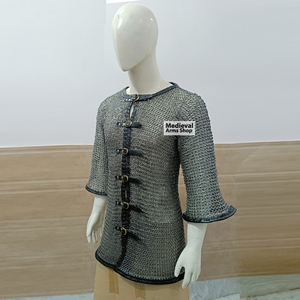 Gilet de mailles en acier doux fait main, demi-manches, anneaux rivetés plats de 0,9 mm avec rondelles plates, armure de chevalier médiéval pour reconstitution historique - Product Image 3