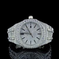 Montre tendance pour homme en moissanite et diamant, avec finition brillante de qualité supérieure